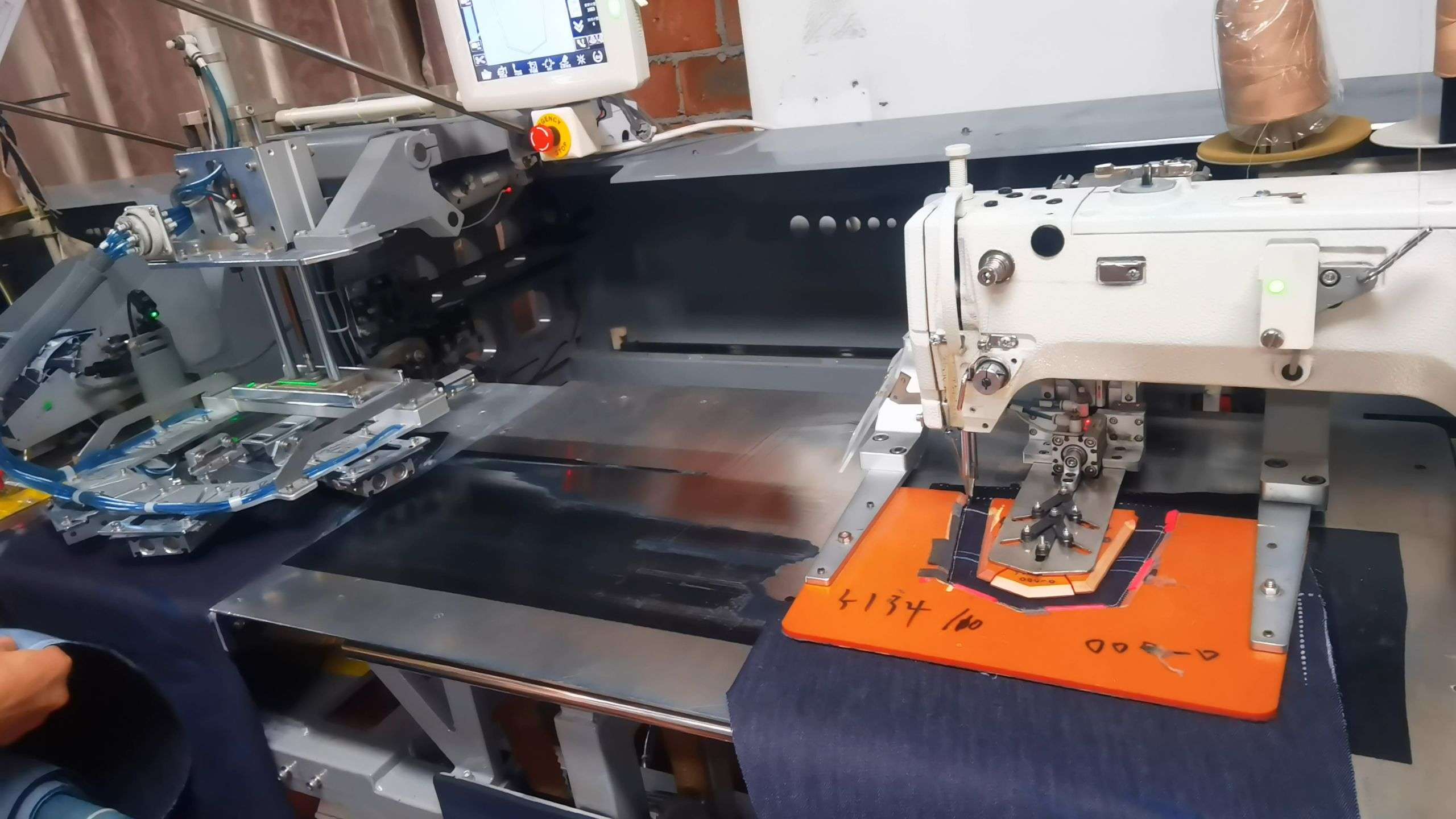 Automatic Pocket & Buttonholing
