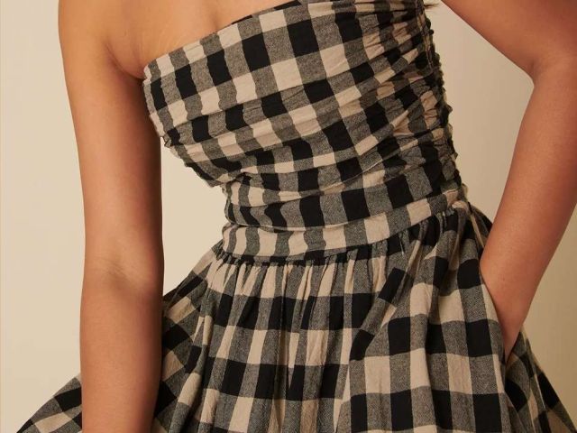 Checkered print strapless maxi dress with concealed side pockets