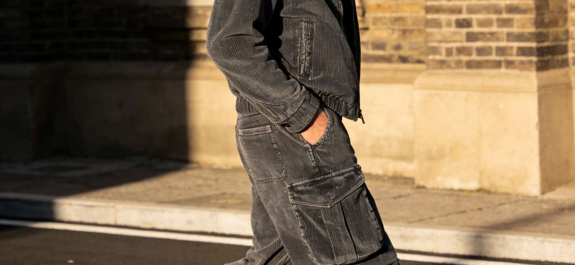 Durable work trousers with holster pockets designed for professional workers and industrial use