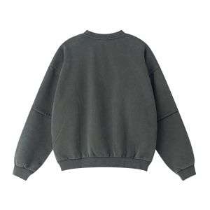 Vintage washed layered crewneck sweatshirt with oversized fit