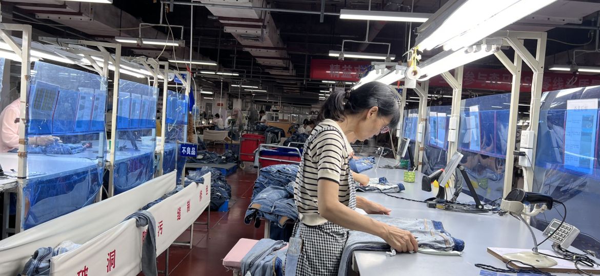 Final Denim Garment Inspection for Measurements, Appearance and Packaging Compliance