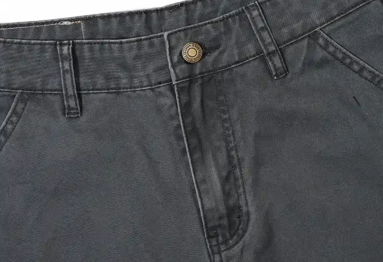 Fashion brand collaborating with OEM ODM manufacturer for low MOQ clothing development and growth strategy