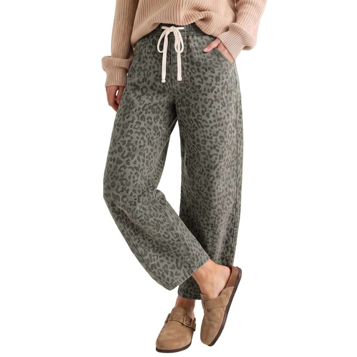 Women’s High Rise Leopard Print Wide Barrel Leg Jeans