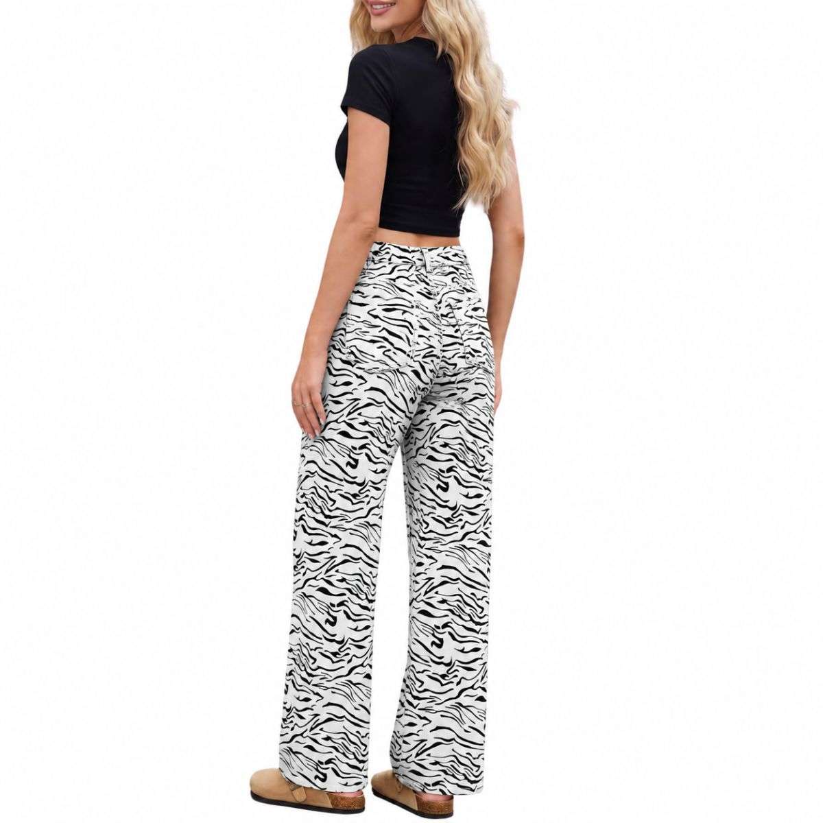 Women’s High Rise Leopard Print Wide Leg Loose Fit Jeans