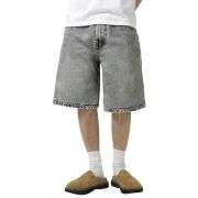 Men’s Vintage Y2K Streetwear Style Baggy denim shorts