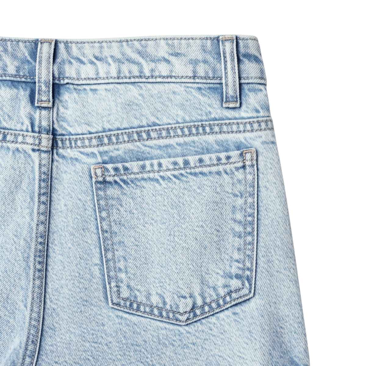 Women’s Ultra-Soft Relaxed-Fit Wide-Leg Cargo Jeans