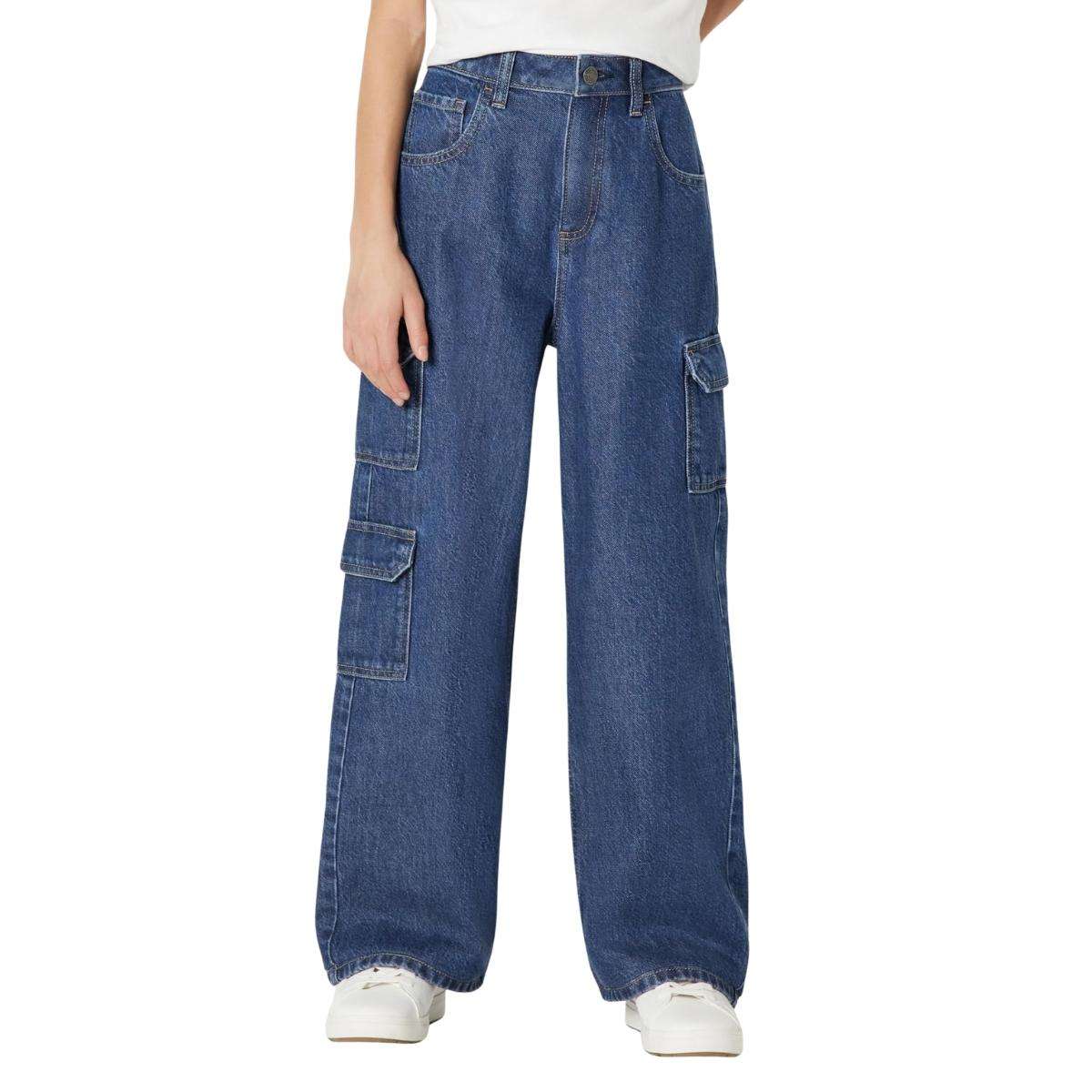 Women’s Ultra-Soft Relaxed-Fit Wide-Leg Cargo Jeans