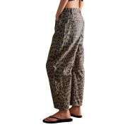 Women’s Y2K Leopard Print Baggy Jeans